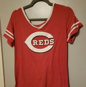 Cincinnati Reds V Neck Tee